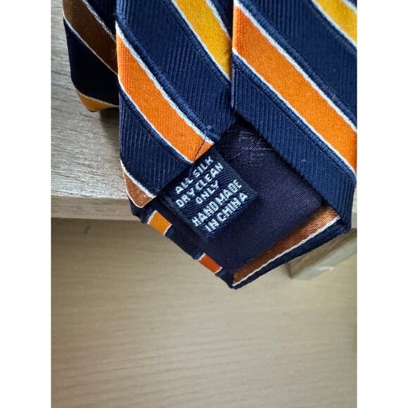 Roundtree & Yorke Silk Ties – Set of 3 – Striped, Geometric, and Patterned - Picture 13 of 16